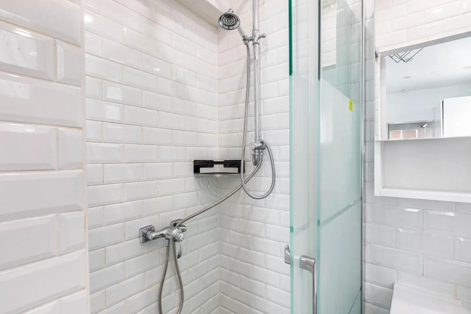 Guestready - Modern And Cosy In Montmartre Appartement Parijs